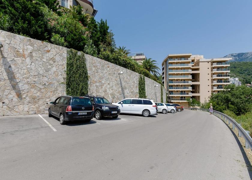 Budva Municipality Bečići Parking