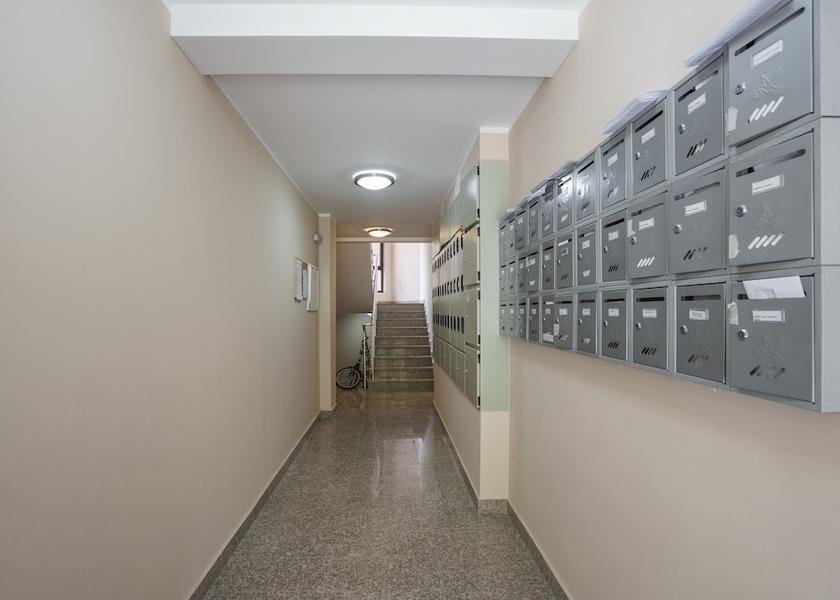  Becici Interior Entrance