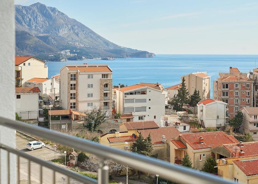  Becici Exterior Detail