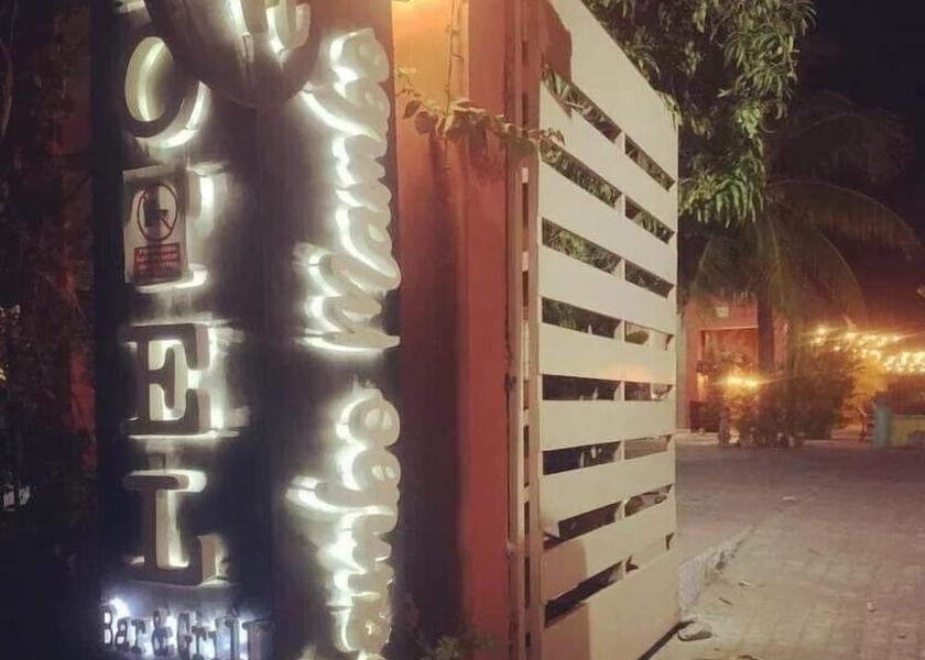 Usulutan (department) El Cuco Entrance