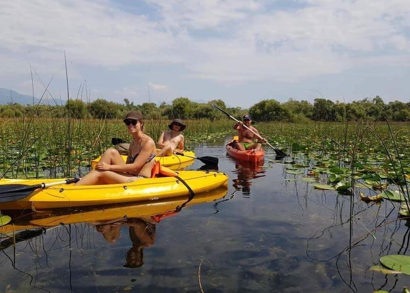  Shkoder Kayaking