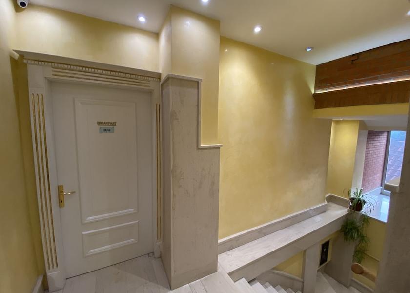  Shkoder Interior Entrance