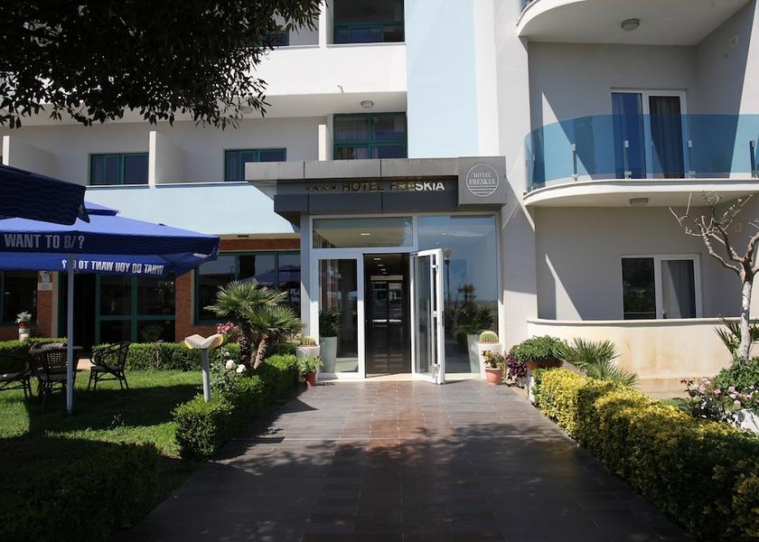  Velipoje Entrance
