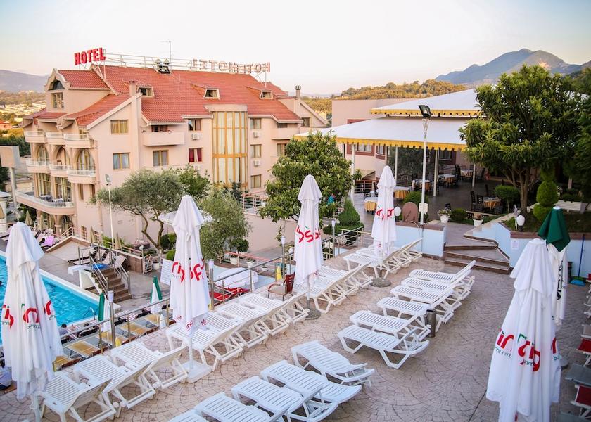  Tirana Exterior Detail