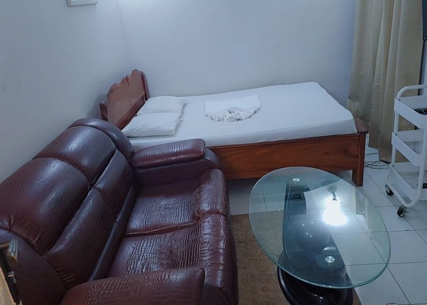  Kinshasa Living Area