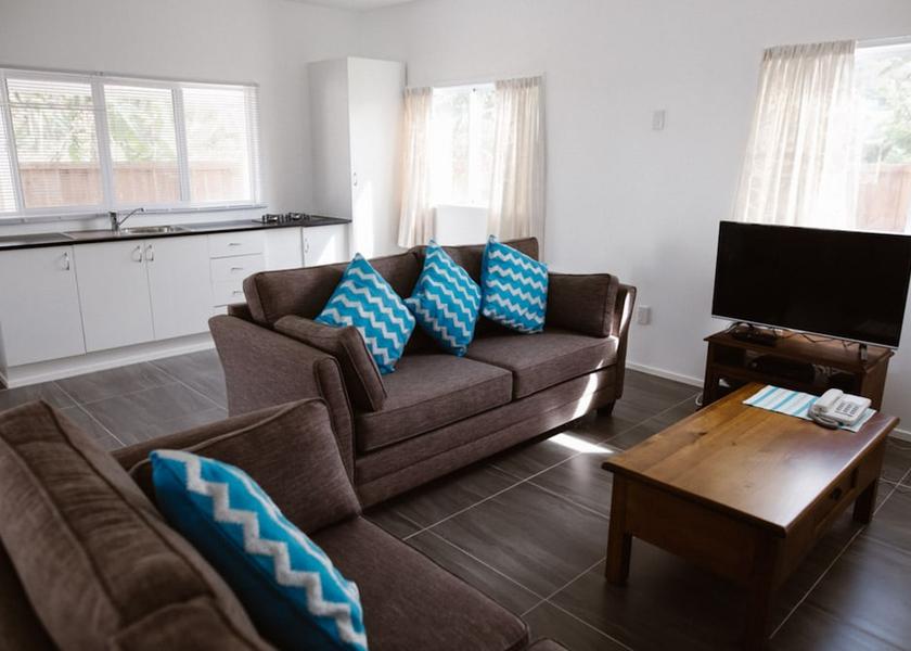  Rarotonga Interior Entrance