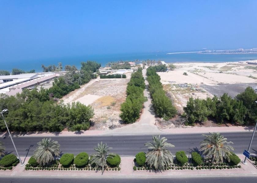  Abu Halifa Beach
