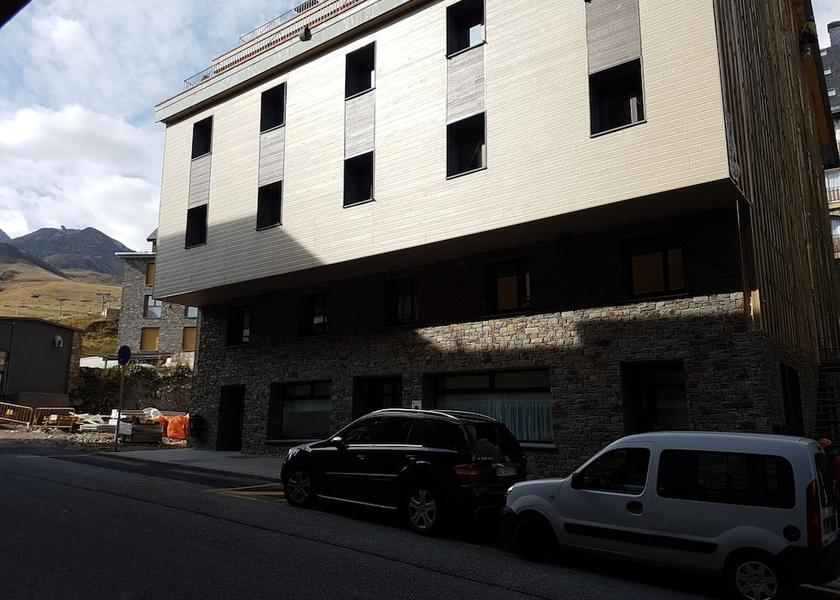 Occitanie Pas de la Casa Facade