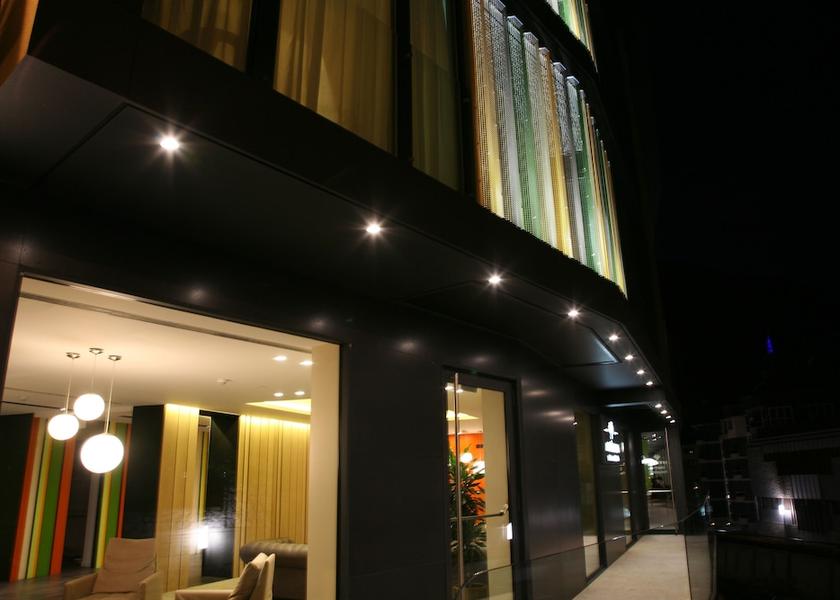  Escaldes-Engordany Porch