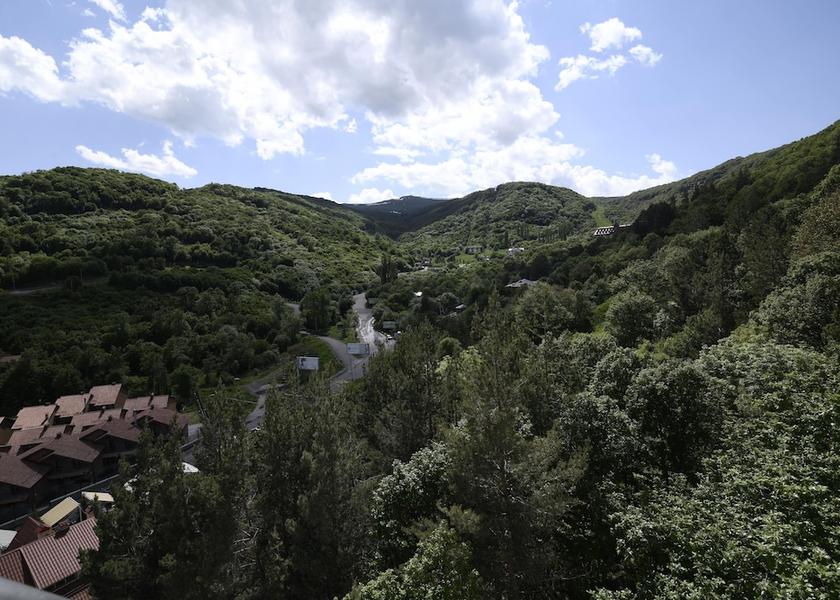  Tsaghkadzor Exterior Detail