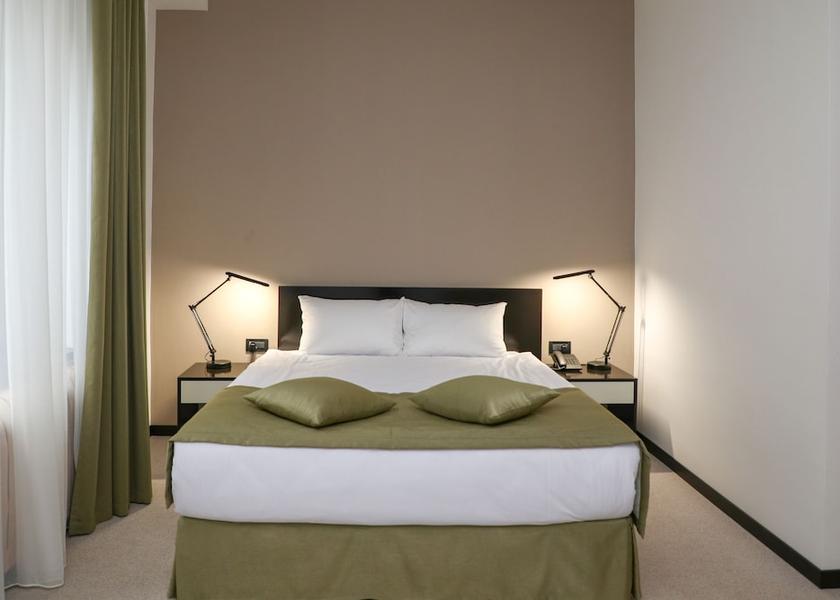  Yerevan Room
