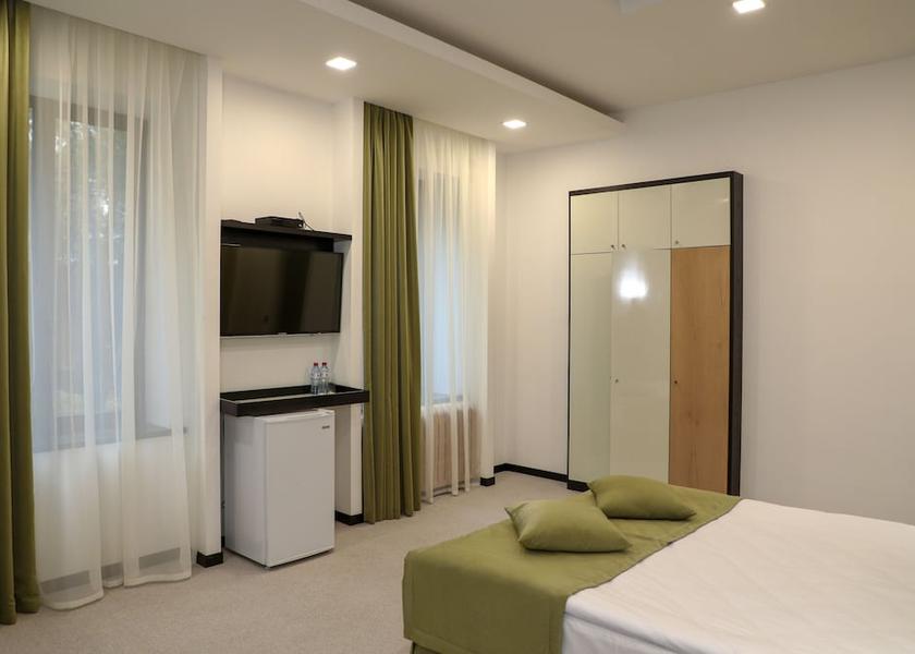 Yerevan Room