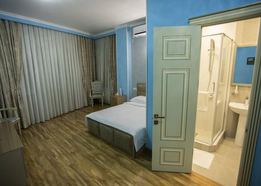  Yerevan Room