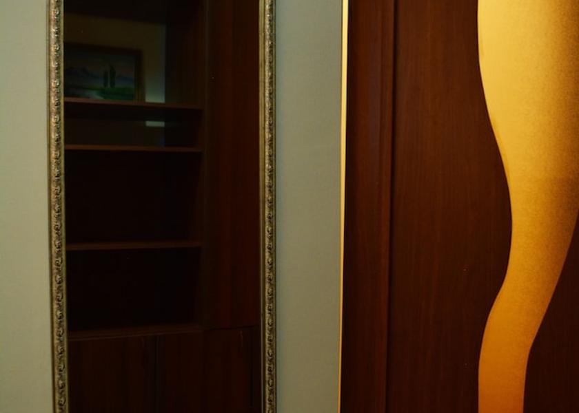  Yerevan Interior Entrance