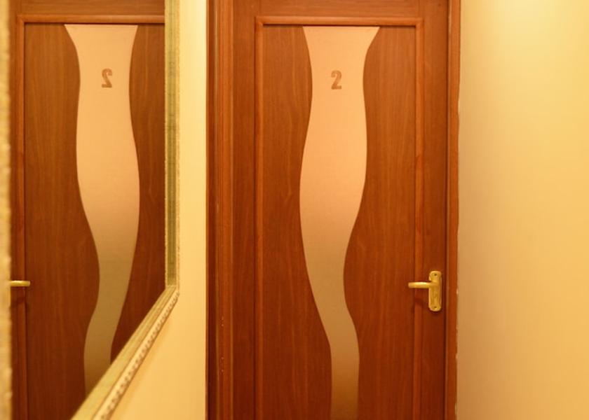  Yerevan Interior Entrance