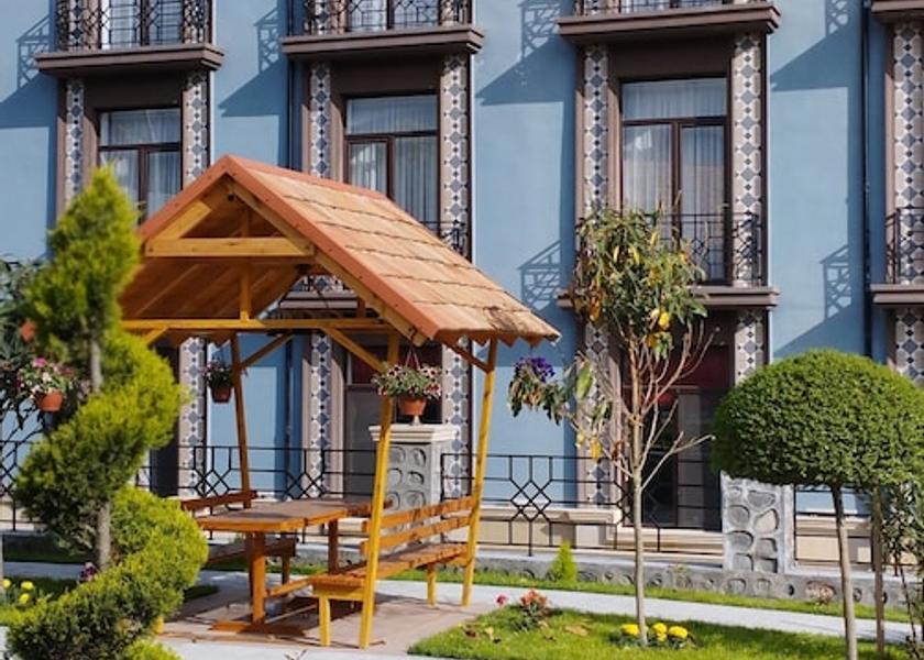  Sheki Exterior Detail