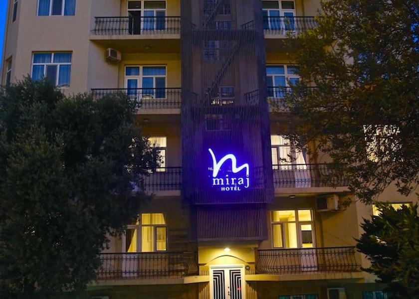  Baku Front of property