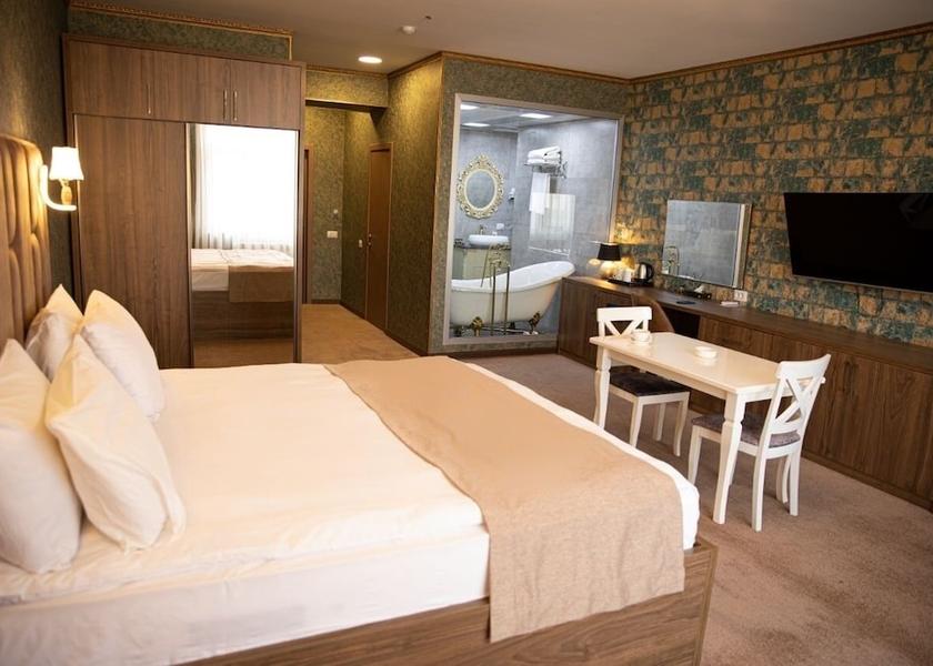  Baku Room
