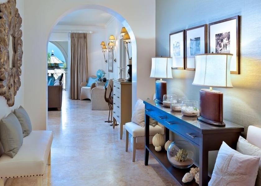  Speightstown Interior Entrance