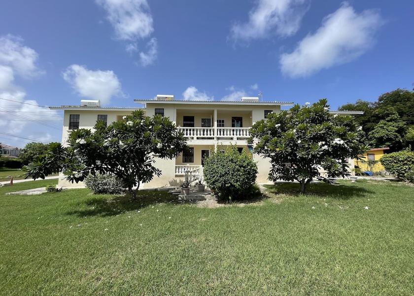  Oistins Primary image