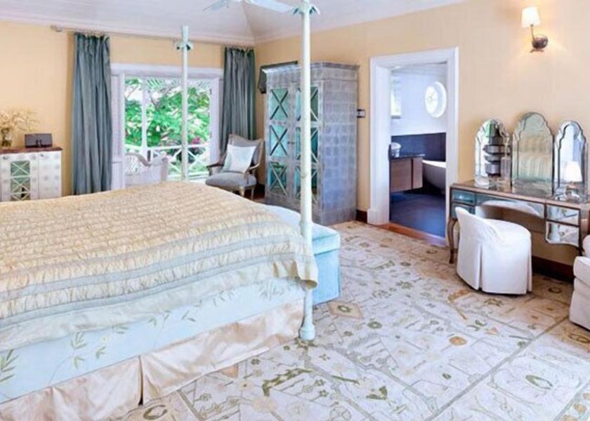 St. James Holetown Room