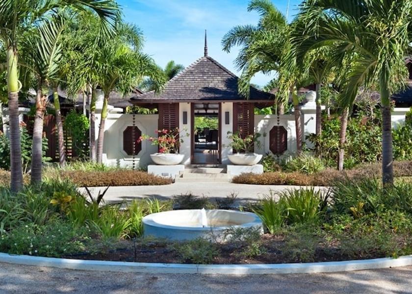  Holetown Property Grounds