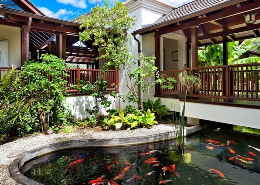  Holetown Property Grounds