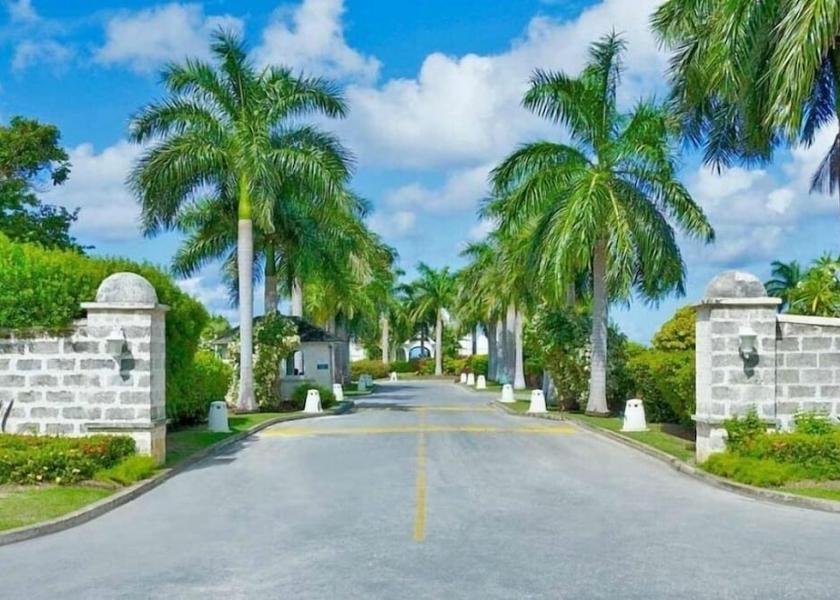  Holetown Exterior Detail