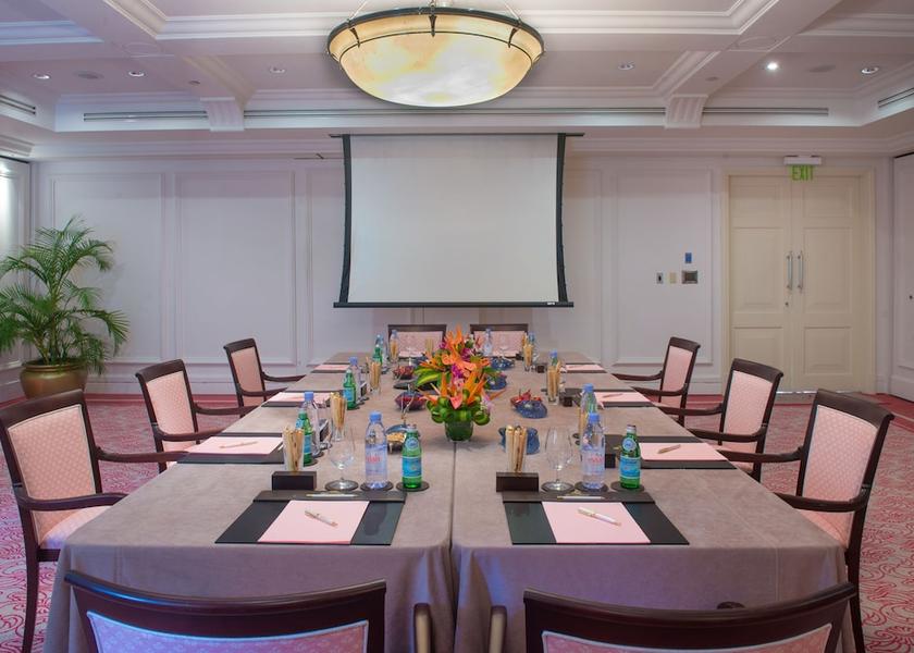  Holetown Meeting Room