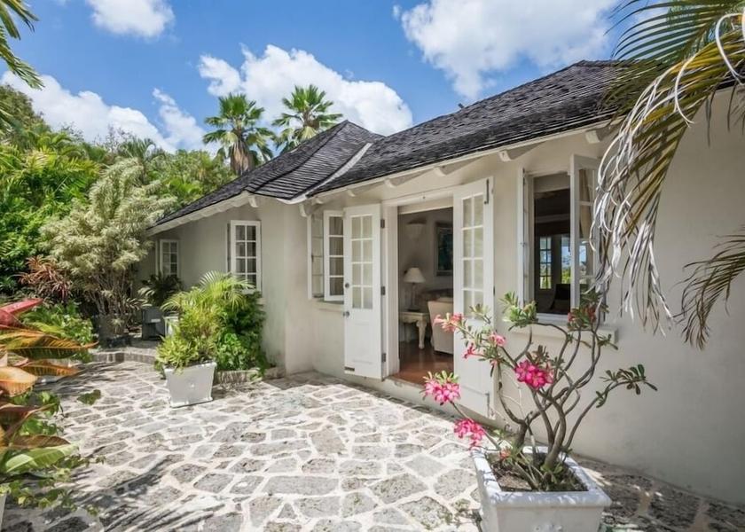  Holetown Exterior Detail