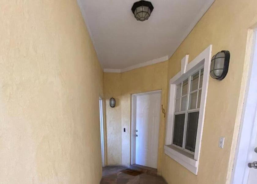  Nassau Exterior Detail