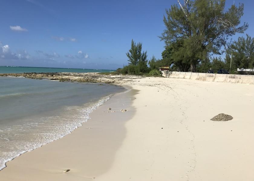  Nassau Beach