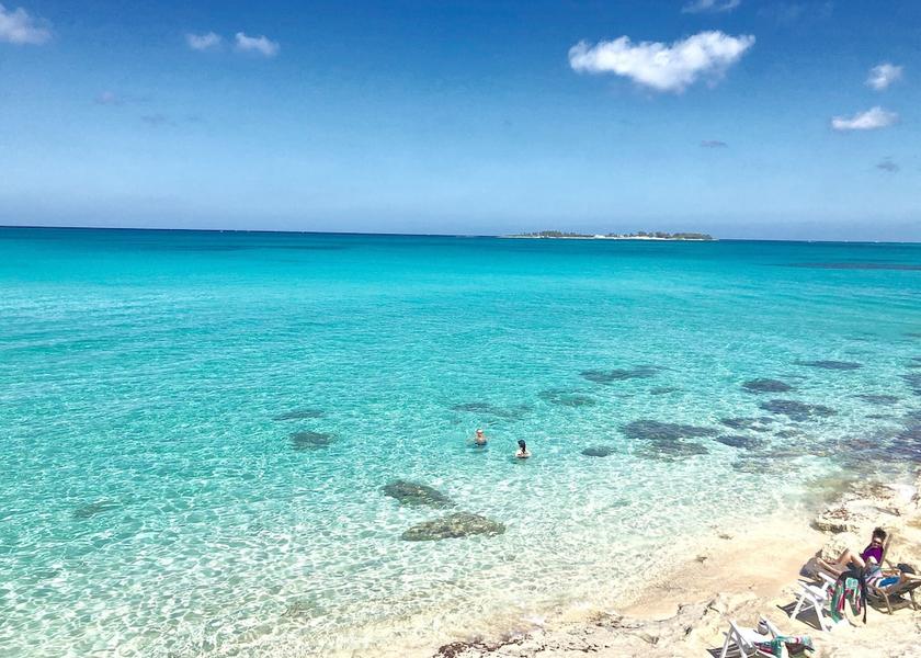  Nassau Beach