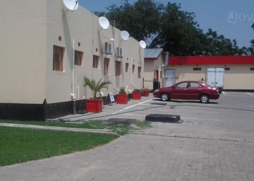  Francistown Parking