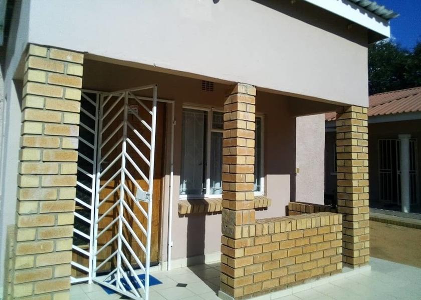  Kasane Exterior Detail