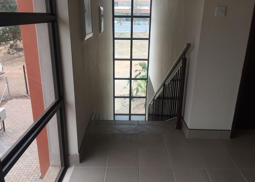  Serowe Interior Entrance