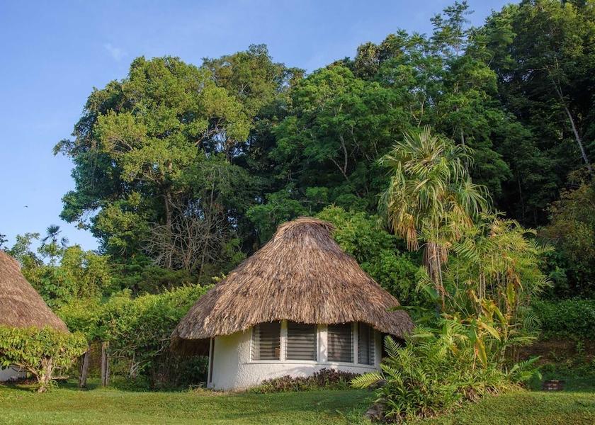 Cayo District Teakettle Village Exterior Detail