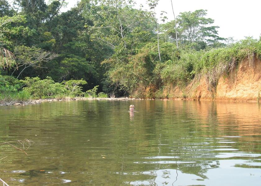 Cayo District Teakettle Village Exterior Detail