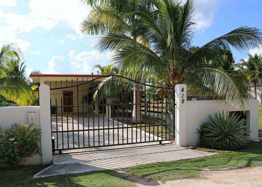  Corozal Facade
