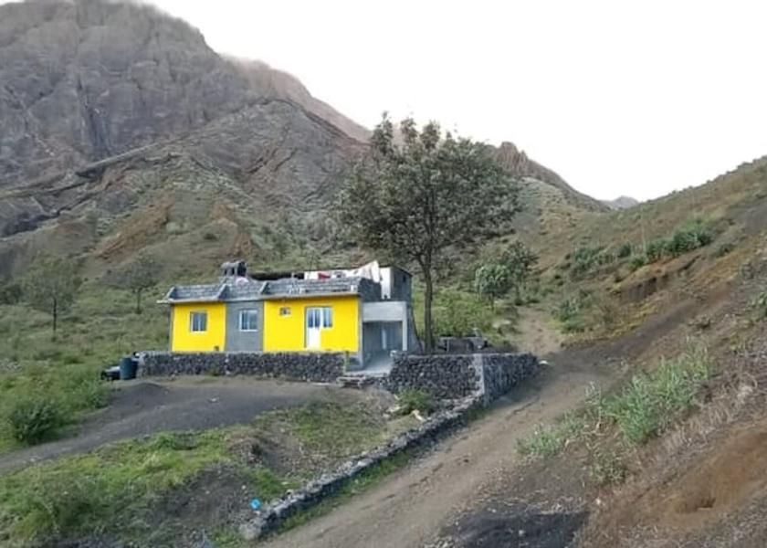  Sao Filipe Primary image