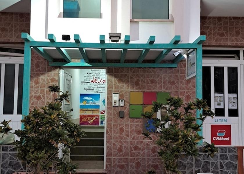  Sal Facade