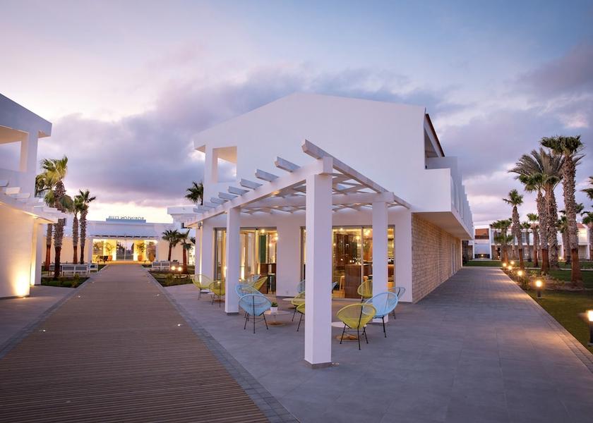  Sal Bar (on property)