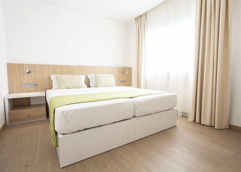  Sal Room
