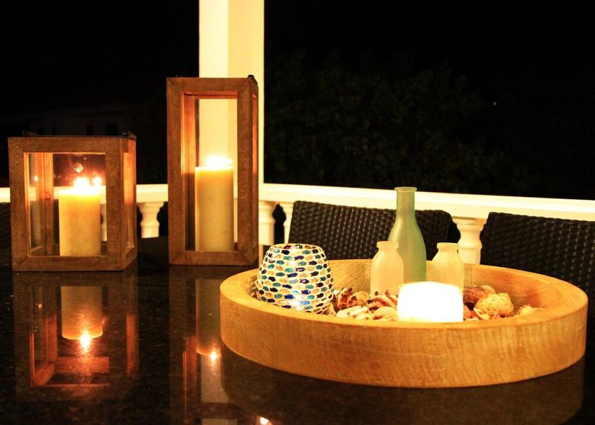  St. Marie Dining Area