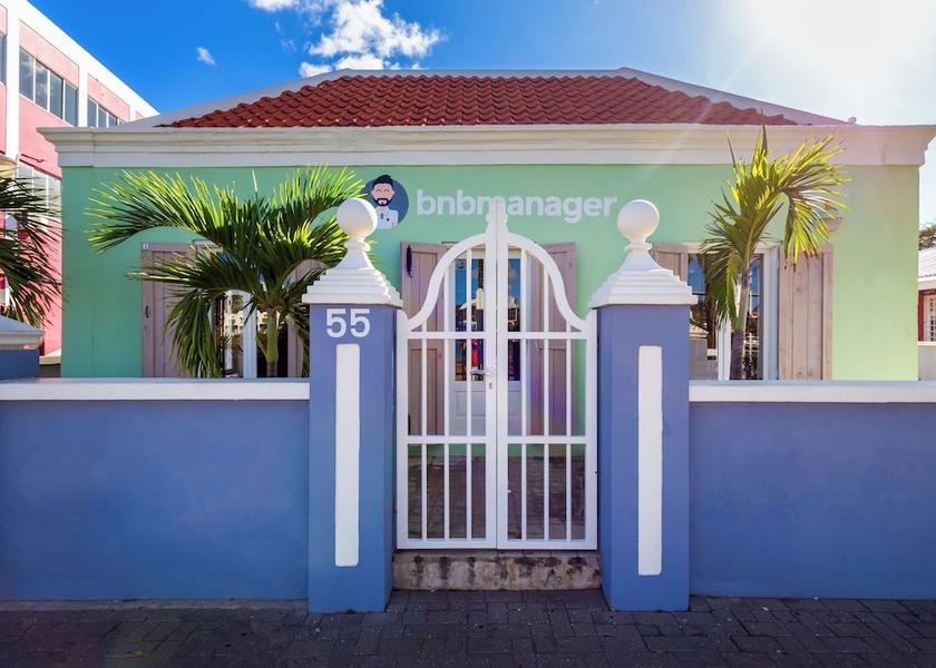  Willemstad Exterior Detail