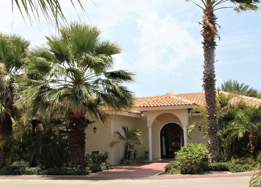  Willemstad Exterior Detail