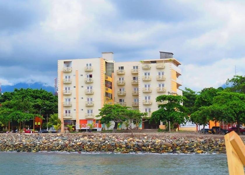 Atlantida La Ceiba Facade