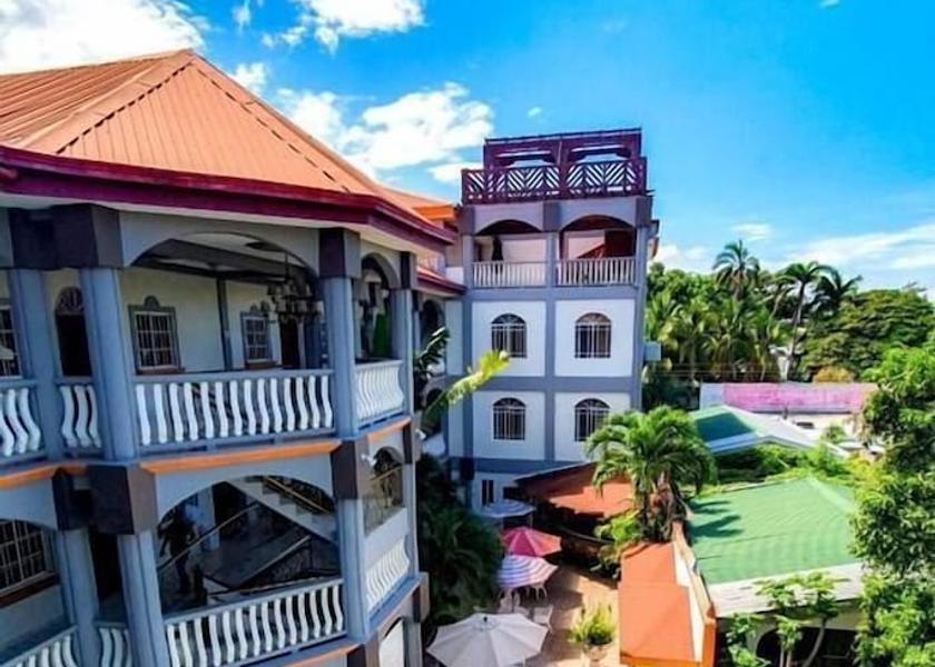 Atlantida La Ceiba Exterior Detail