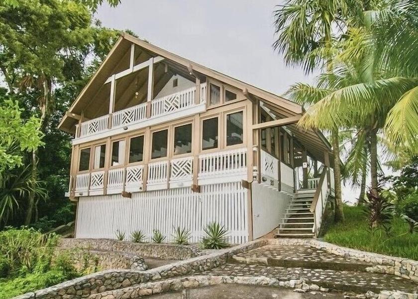Bay Islands Roatan Facade