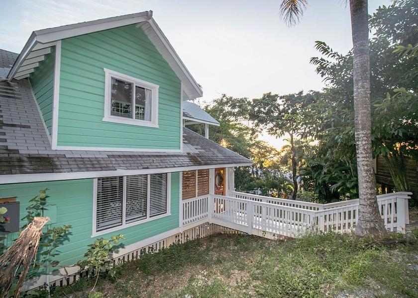 Bay Islands Roatan Facade